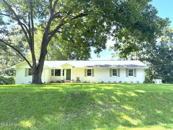204 Hurricane Rd, Natchez, MS 39120