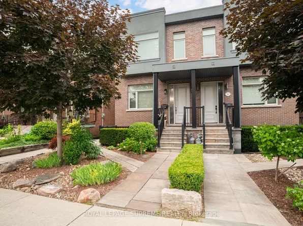 46B Strathnairn Ave, Toronto, ON M6M 2E7
