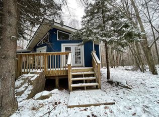 809 Country Place Dr, Tobyhanna, PA