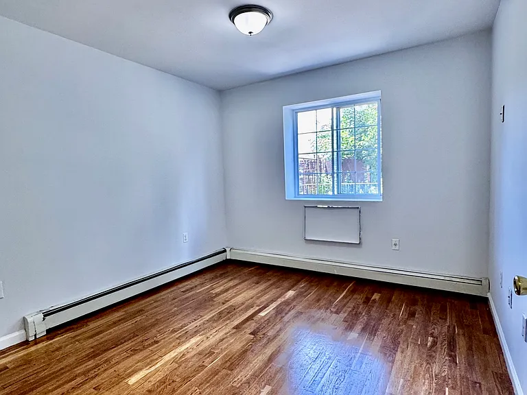 Bedroom #1
