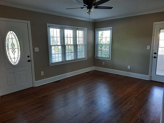 2nd image of 1824 Vaughan St