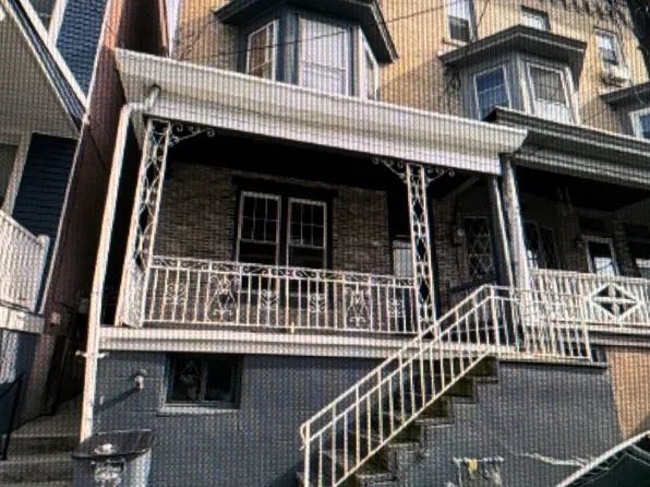 517 W Norwegian St, Pottsville, PA 17901