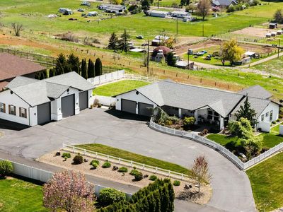 11906 W Barrett Rd, Yakima, WA, 98908