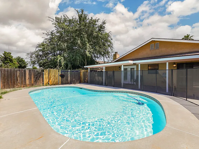 4304 Milo Ave — Photo 11