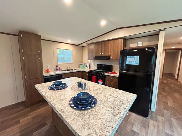 89 Deerwood Park