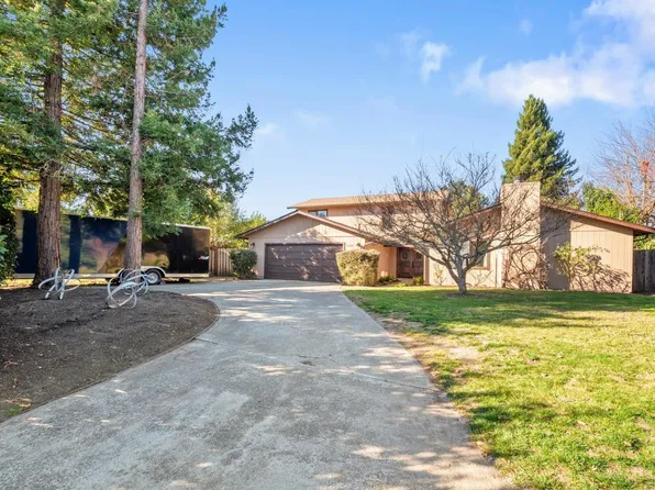 2512 NW Redwood Road, Napa, CA 94558