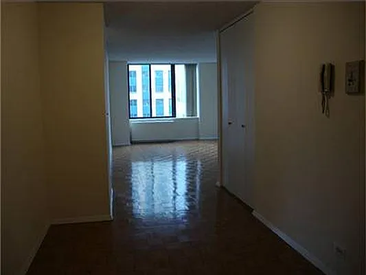 Rented by Sumitomo Real Estate Sales | media 2