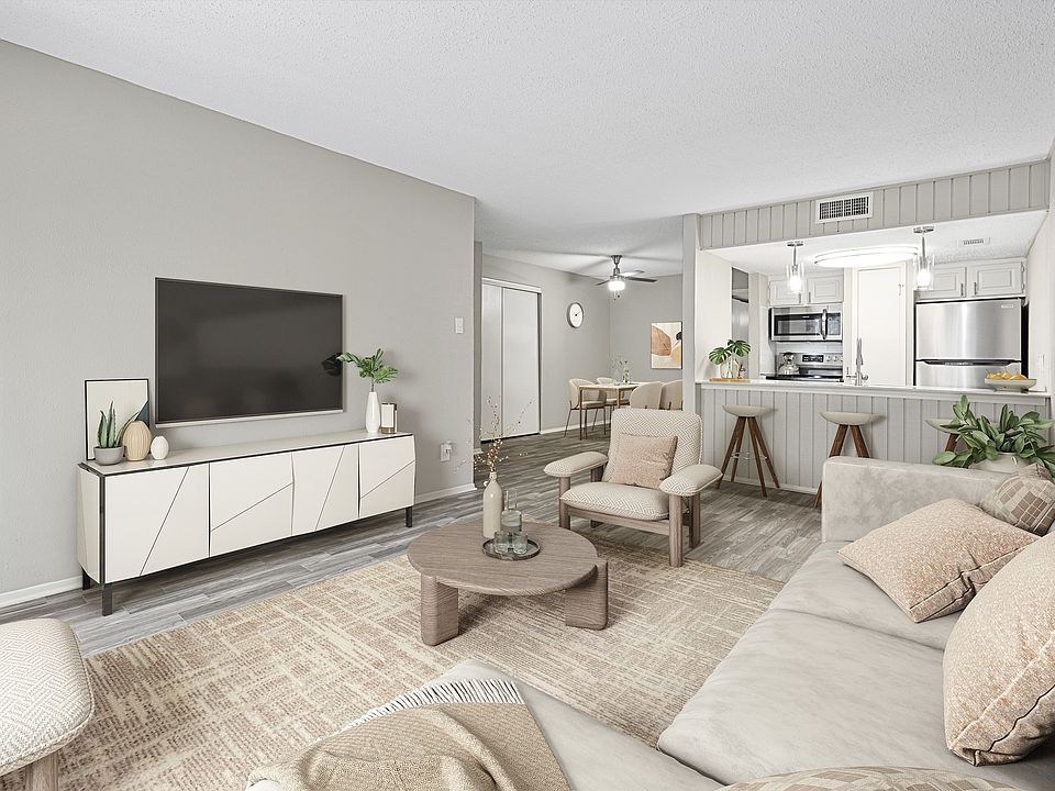Lexington Apartment Homes
