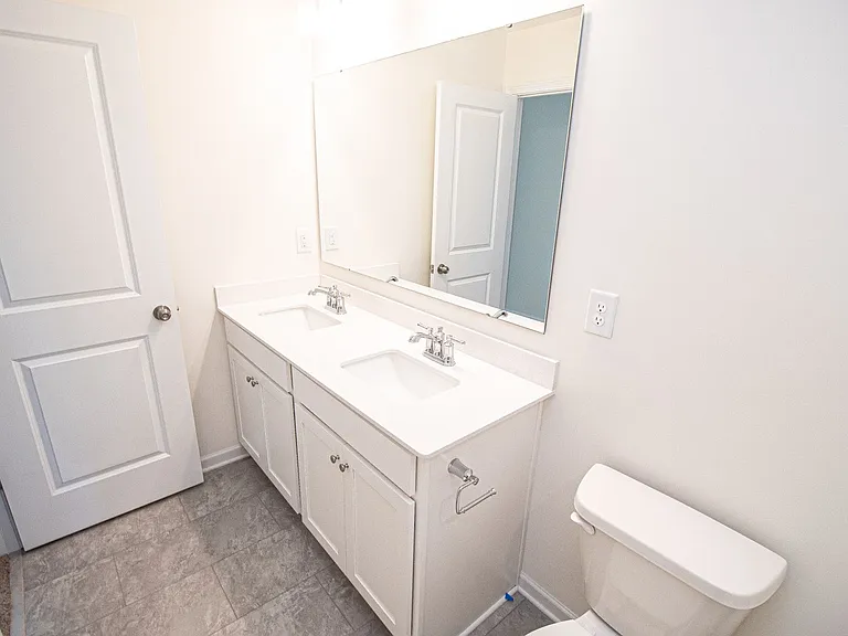 1528 Felthorpe Way — Photo 35