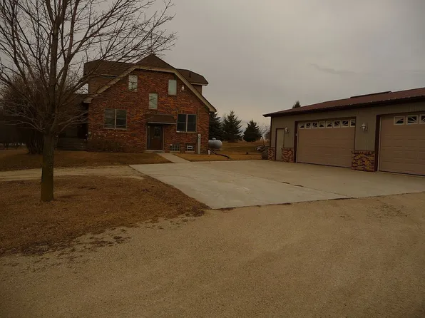 1930 Western Ave, Jackson, WI 53037
