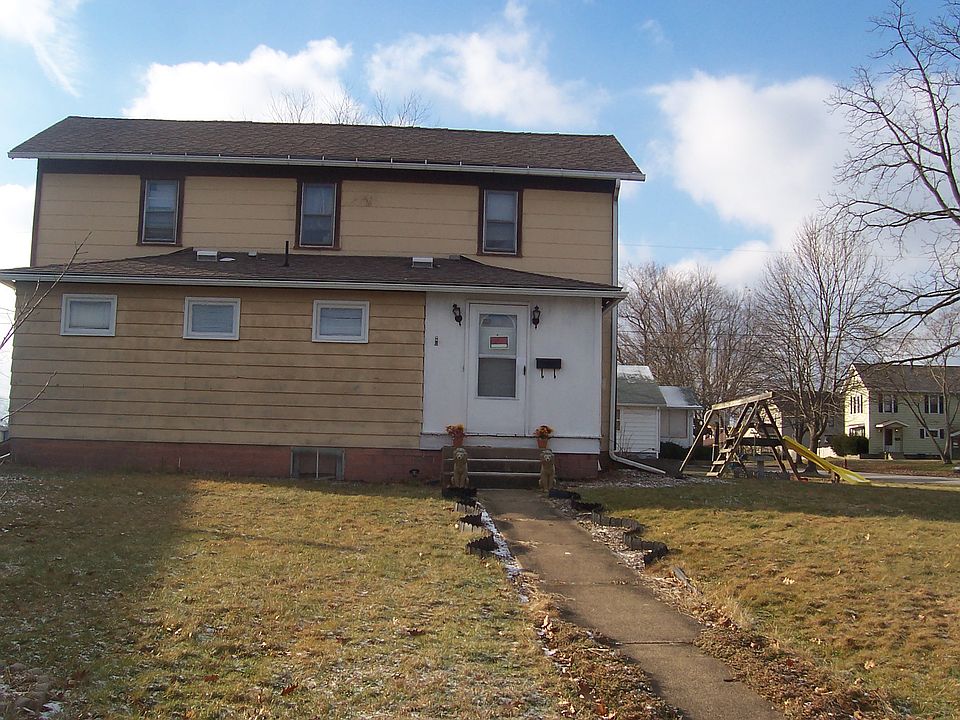 1st image of 428 11th St NW