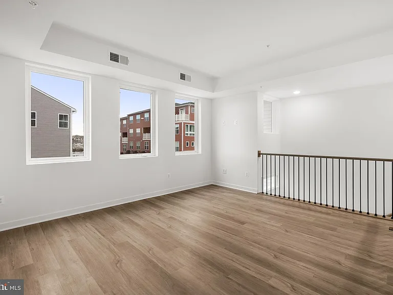 1631 Blacksmith Way #214-B — Photo 6