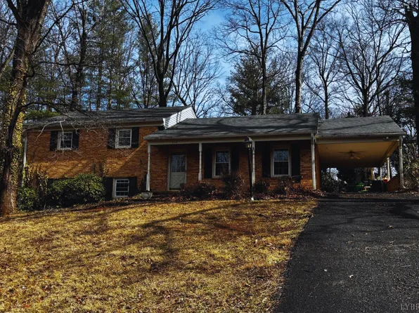 212 Chesterfield Rd, Lynchburg, VA 24502