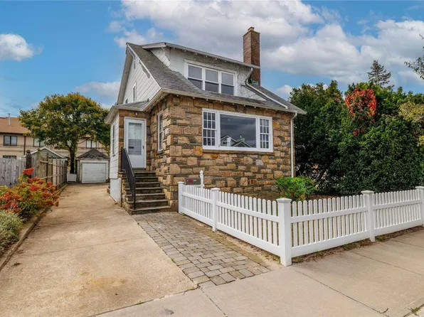 636 E Penn Street, Long Beach, NY 11561