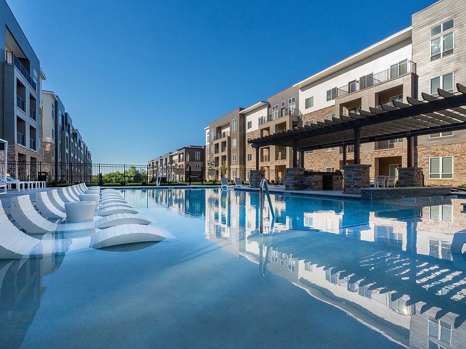 Aspire | Heated Salt-Water Pool