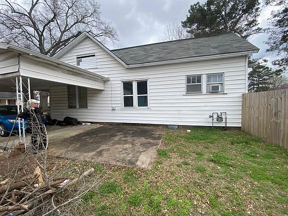 2nd image of 321 N 2nd St