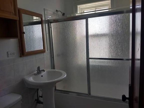 5th image of 2909 N Albany Ave APT 3