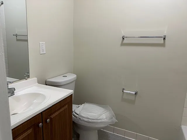 Monument Place Apartments — Photo 12