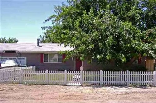 1924 Rebecca Ln photo 1