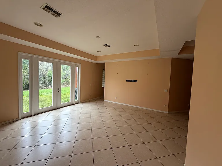 19943 Tamiami Ave — Photo 15