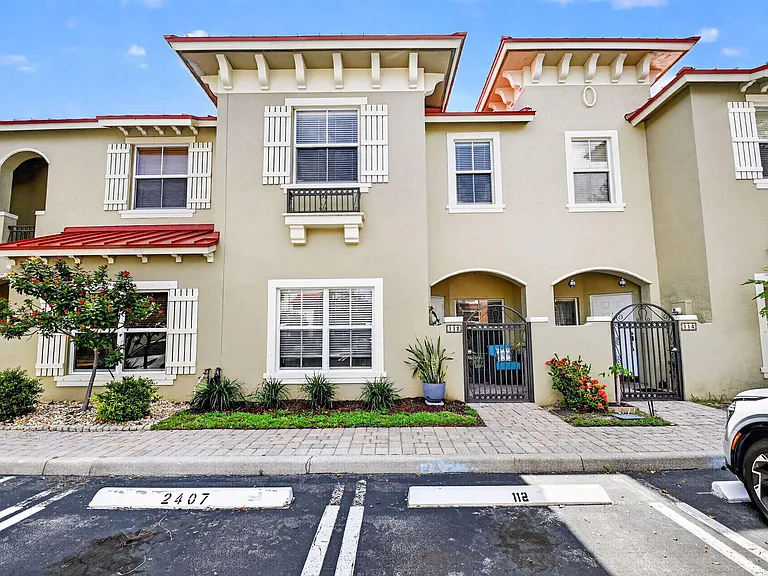 112 Monterey Bay Dr — Photo 41