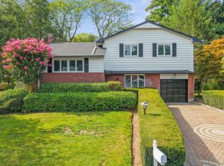 89 Windom St, White Plains, NY 10607