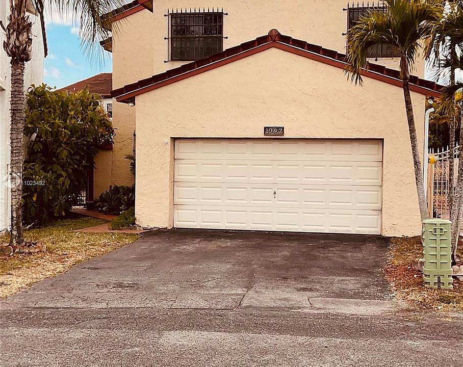 1st image of 1097 SW 134th Ct