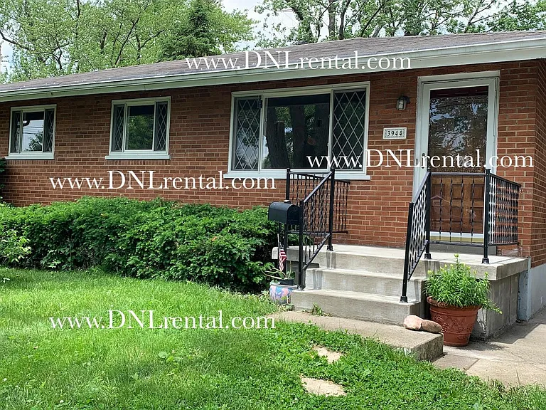 Beavercreek Cir — Photo 2