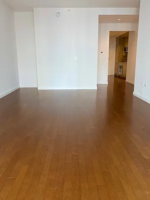 Rented by RELO REDAC INC. | media 16