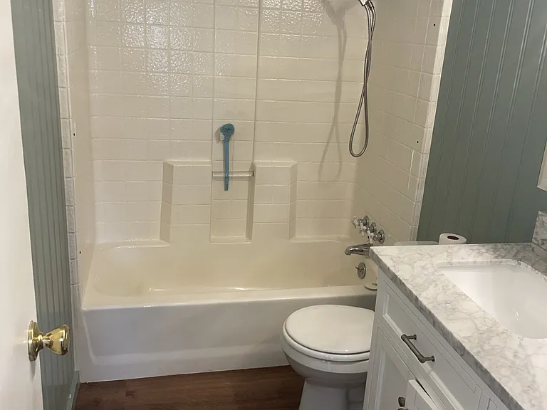 2590 Forsythia St — Photo 3