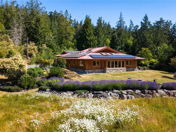 7708 W Coast Rd, Sooke, BC V9Z 0R7