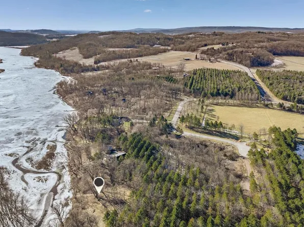 L10 Gold Bluff Court #10, Portage, WI 53901