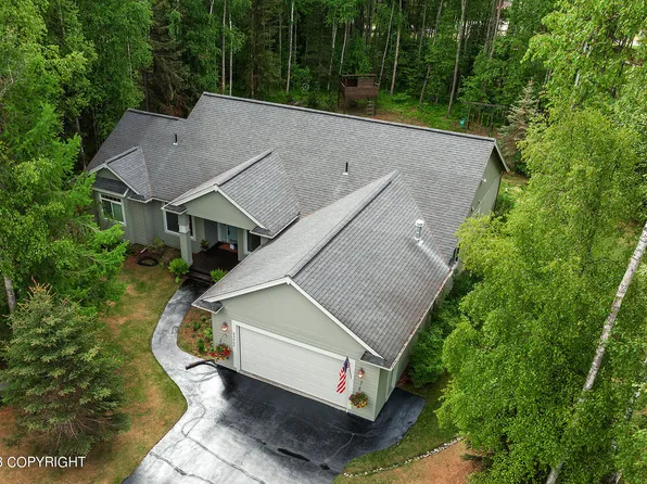 23600 Goliath Dr, Chugiak, AK 99567