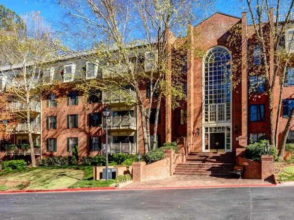 27309 Plantation Dr NE, Atlanta, GA 30324