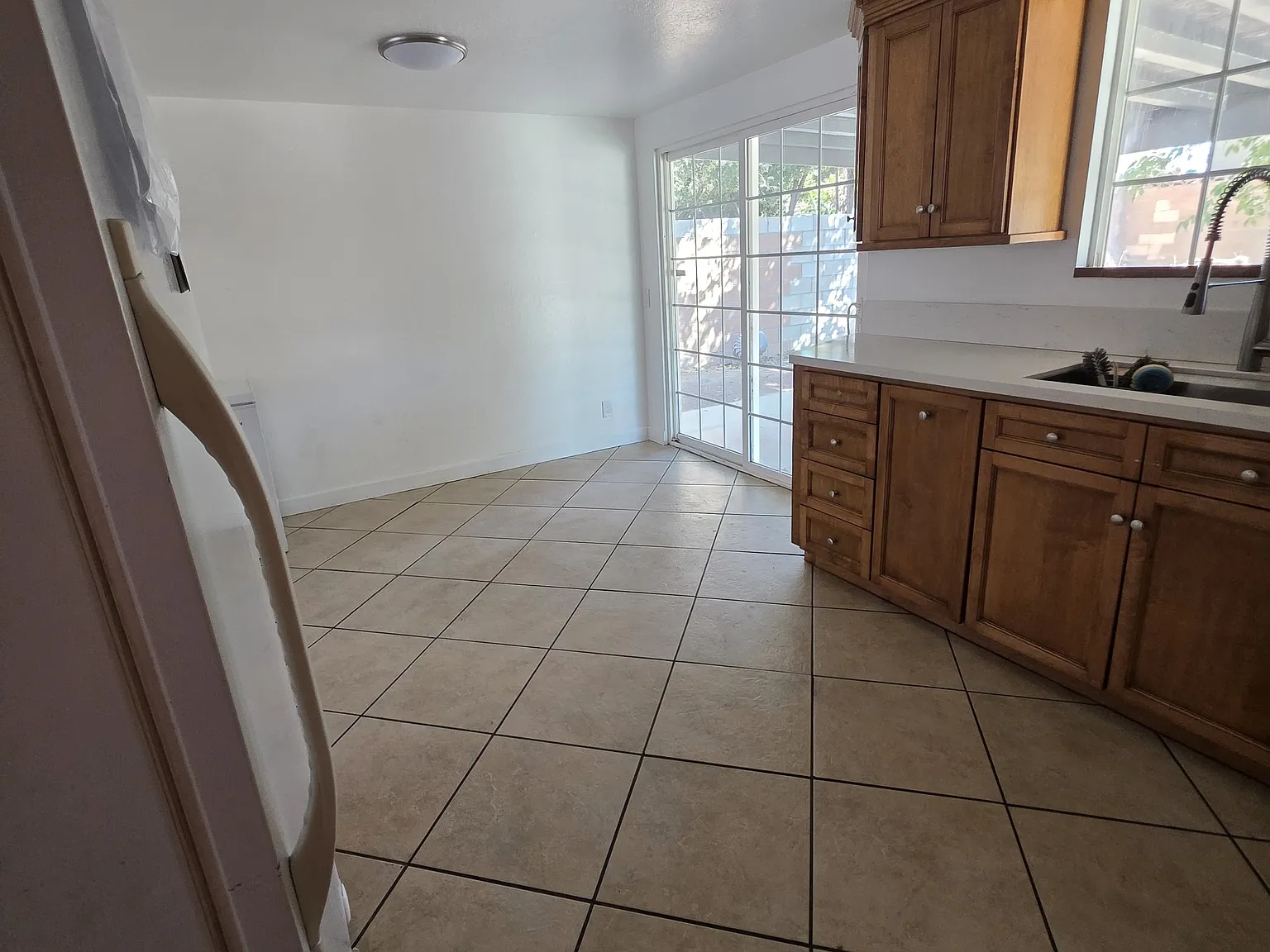 3 bed, 1134 sqft, $3,000 — Photo 3