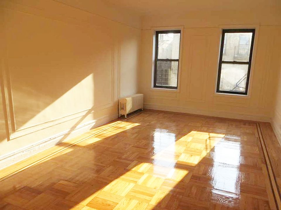 Living room Front view