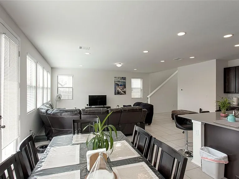 9109 Garnet Dr — Photo 8