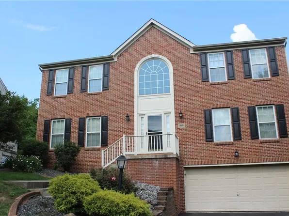 165 Hunters Run Dr, Coraopolis, PA 15108