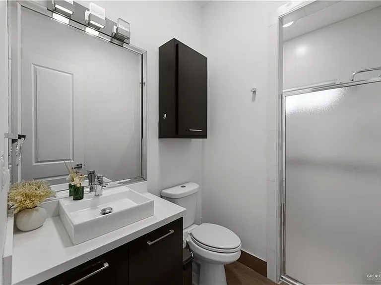 5008 W Sycamore Ave — Photo 15