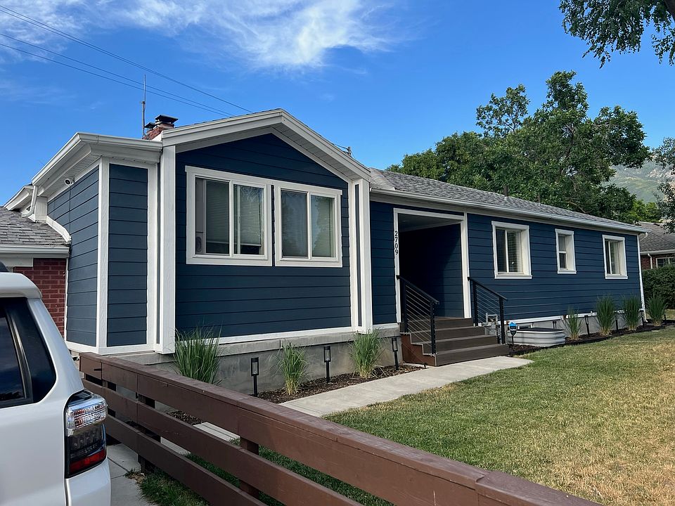 1st image of 2709 E Kenton Dr