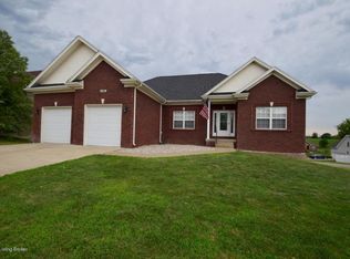 168 Lincoln Station Dr, Simpsonville, KY 40067