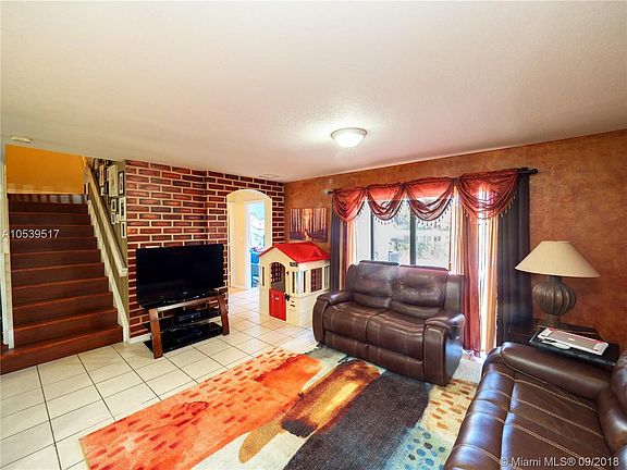 01 Bed and 01 Full Bath in Ground Floor lake view