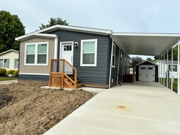 3 Sunrise Blvd #Sun03, Olmsted, OH 44138