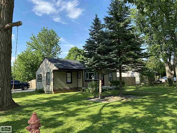 4th image of 4052 Chenlot Ln