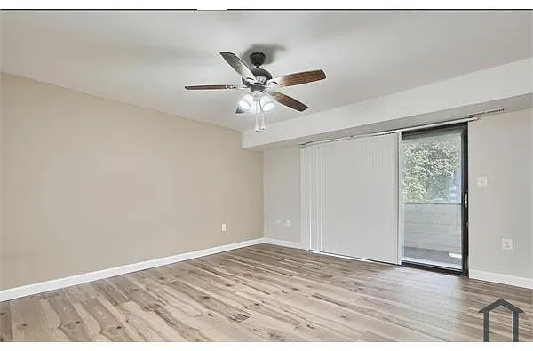 Building Photo - 11 Suntop Ct #102