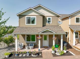 1398 Bristol Rd, Moscow, ID 83843