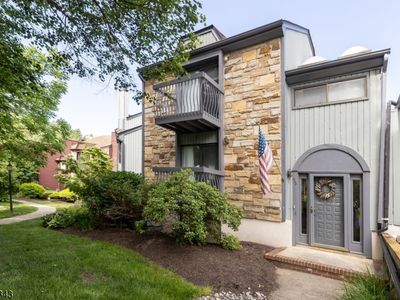55 Kensington Ct, Hackettstown, NJ, 07840