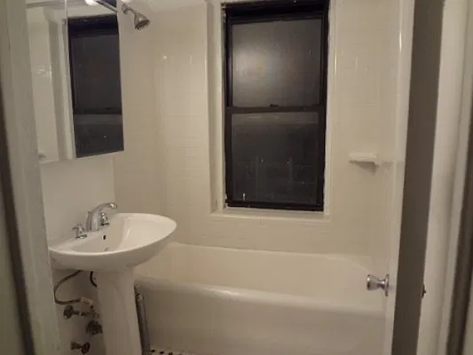 Rented by Merit Group & Associates | media 7