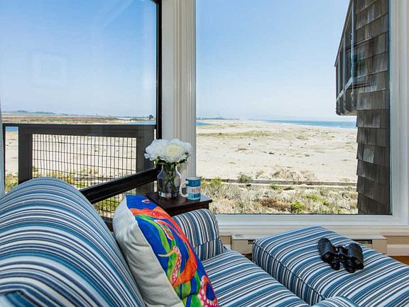 2nd image of 33 Pelican Point