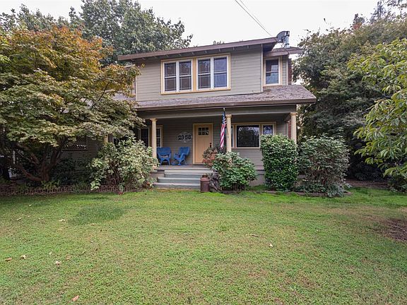 2nd image of 2958 Walnut Ave